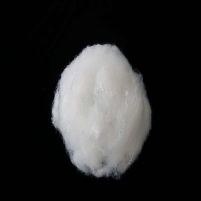 شراء ألياف 15D المقاومة للحريق المعاد تدويرها ألياف بيضاء من الألياف البيضاء المعاد تدويرها التصنيع عبر الإنترنت
