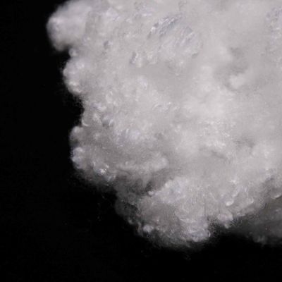 سعر جيد ألياف البوليستر المجوفة القصيرة 7D الألياف البوليستر غير السيليكونية الانترنت