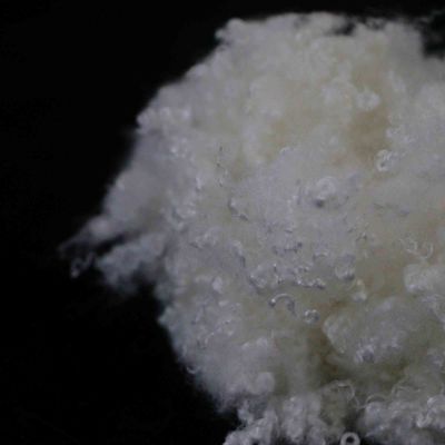 سعر جيد ألياف البوليستر غير السامة غير الفلوريسنتية 3D × 25mm PSF أبيض نقي لملء الانترنت