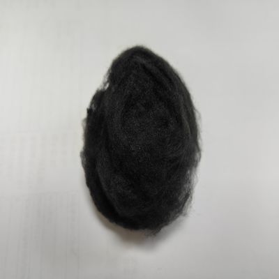 سعر جيد ألياف البوليستر المعاد تدويرها 2.5D 51mm أسود منخفضة الرطوبة الانترنت