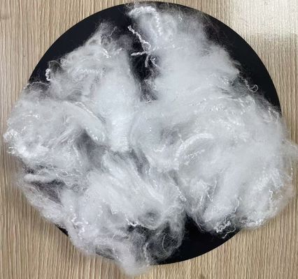 سعر جيد ألياف البولي بروبلين الأساسية المصبوغة من الدرجة AA 2.2D 40 مم أبيض الانترنت