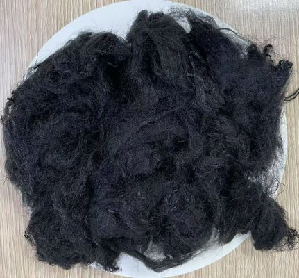 سعر جيد ألياف البولي بروبيلين الأساسية 9D 51 مم سوداء نقطة انصهار 160-170 درجة مئوية مادة خام الانترنت