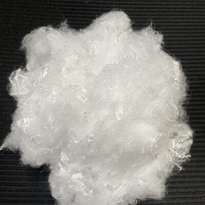 سعر جيد 1.67D × 38mm فائق الجودة مثلثي الملفوفة الألياف العضوية مع لامعة ممتازة للخيط والنسيج الانترنت