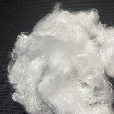 سعر جيد ألياف البولي بروبيلين البيضاء 2D × 51mm خفيفة الوزن ودائمة للوصف ومواد الحشو الانترنت