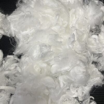 سعر جيد تغيير المرحلة الألياف الحرارية 2D * 25mm ، الألياف الناعمة المعالجة بزيت السيليكون لألبسة دافئة ملء الوسادة & ملء النسيج المنزلي الانترنت